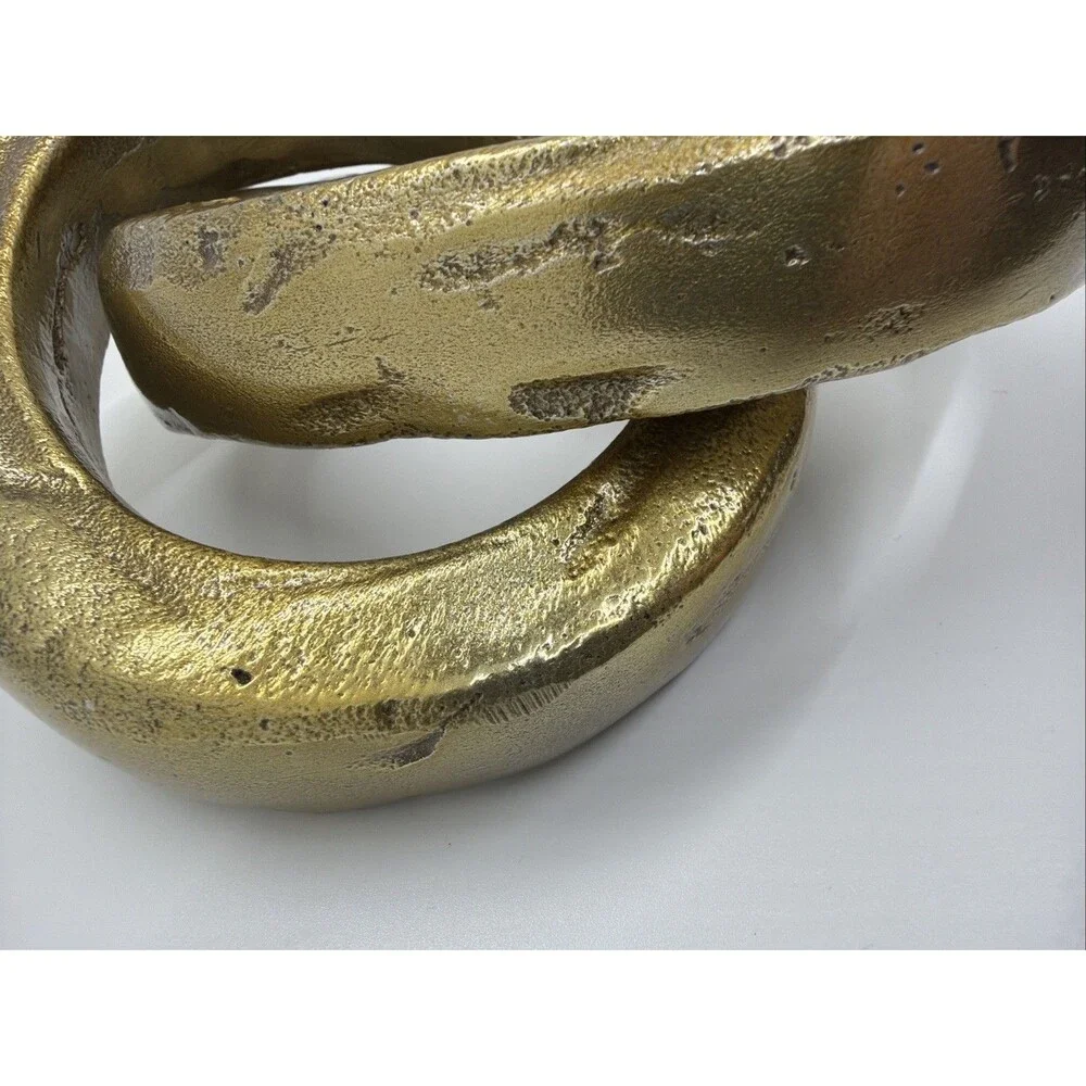 Modern Gold Textured Interlocking Ring Sculpture - Abstract Chain Link